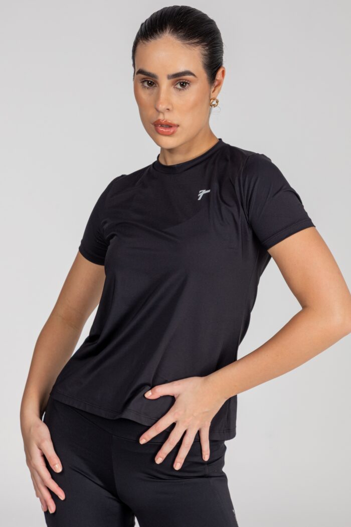 Camiseta Feminina Slim Fit Manga Curta