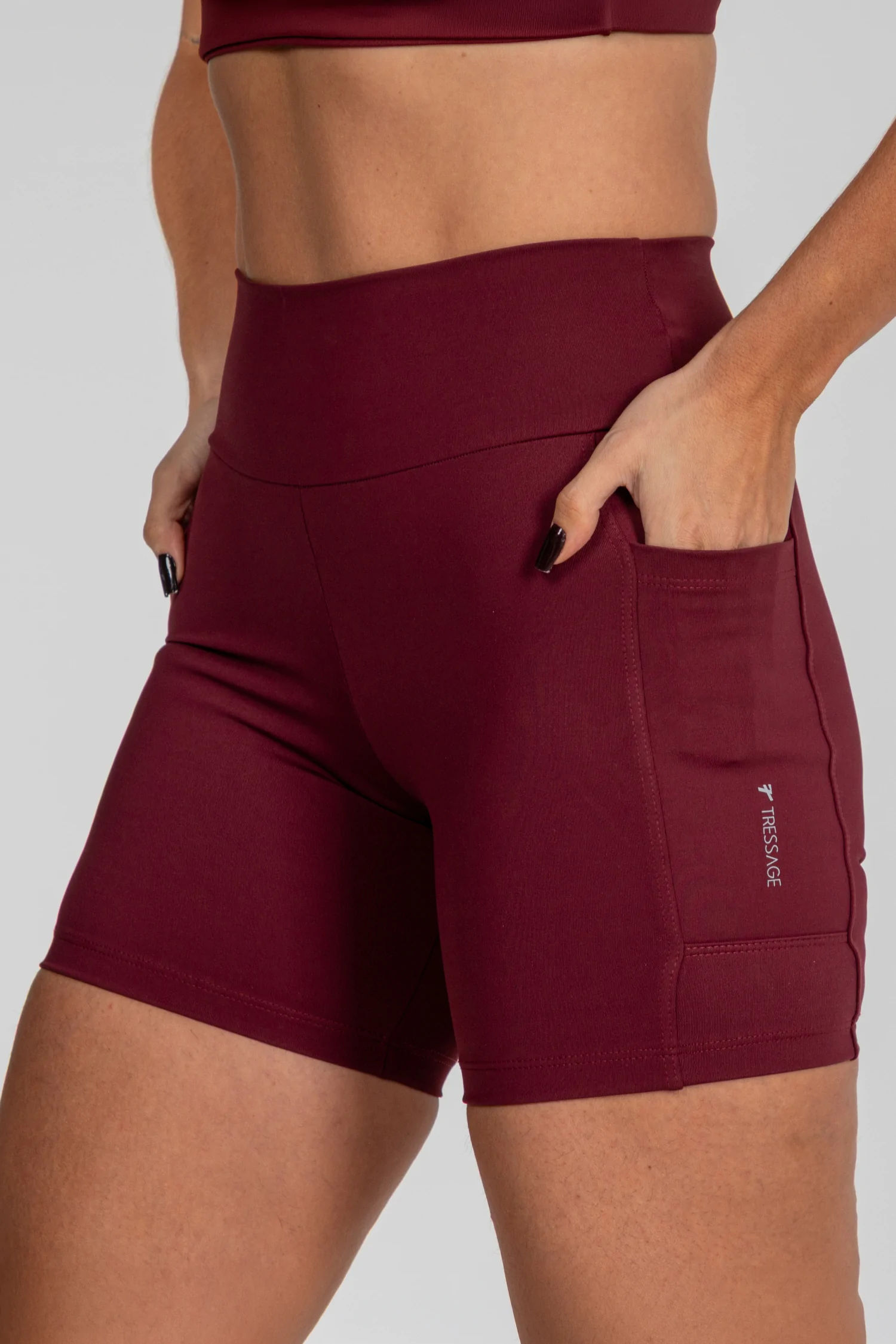 Short Feminino Meia Coxa Classic Bolso Lateral